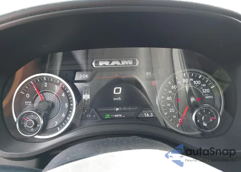 2025 Ram 1500 Big Horn 4X4 5'7 Box from USA, damaged, VIN 1C6RRFFG9SN575571